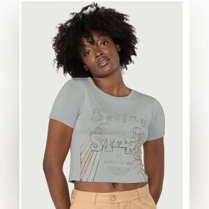 NWT medium sage Seeing Stars Honor the Gift crop short sleeve tee.